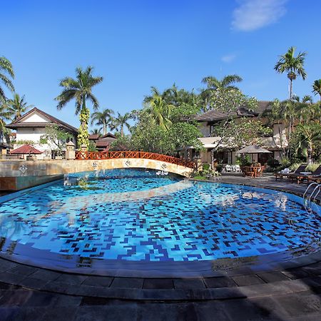 Lombok Raya Hotel Матарам Екстер'єр фото