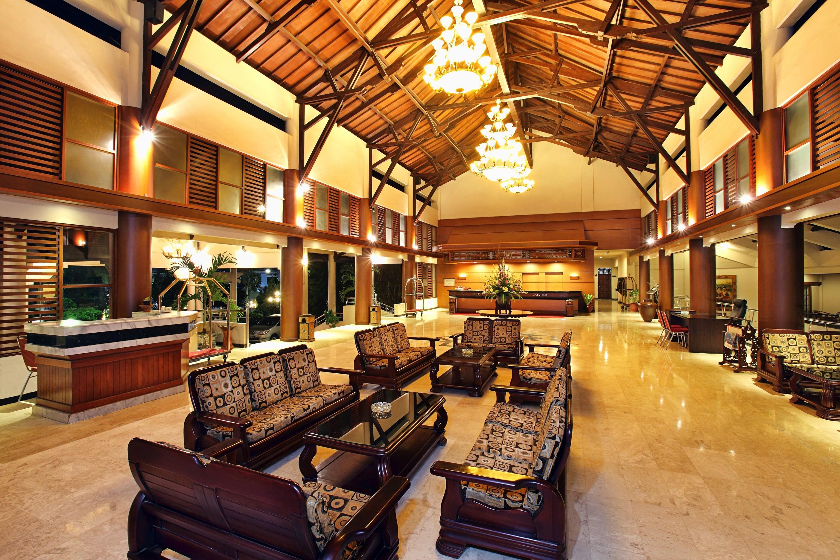 Lombok Raya Hotel Матарам Екстер'єр фото