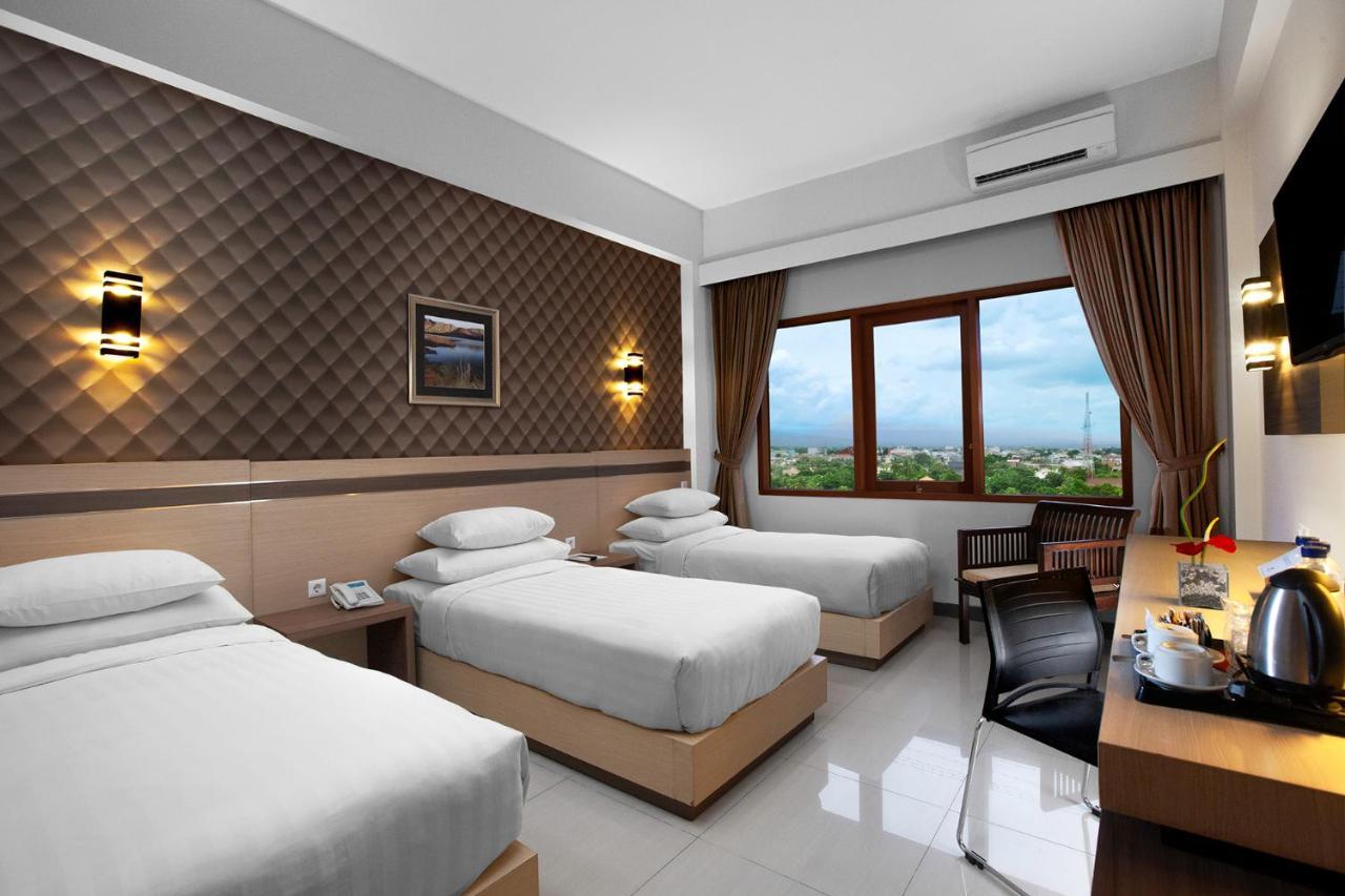 Lombok Raya Hotel Матарам Екстер'єр фото