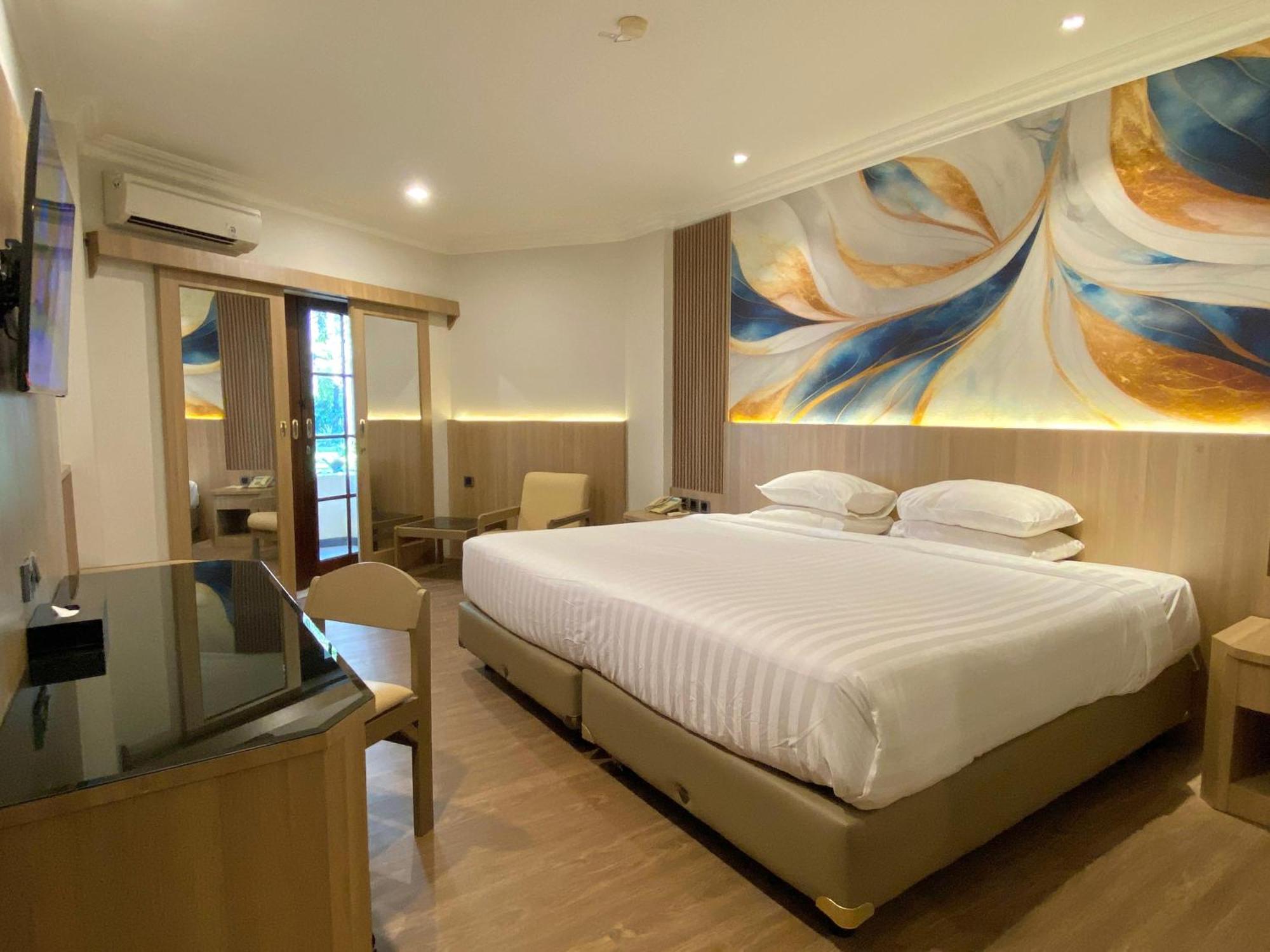 Lombok Raya Hotel Матарам Екстер'єр фото