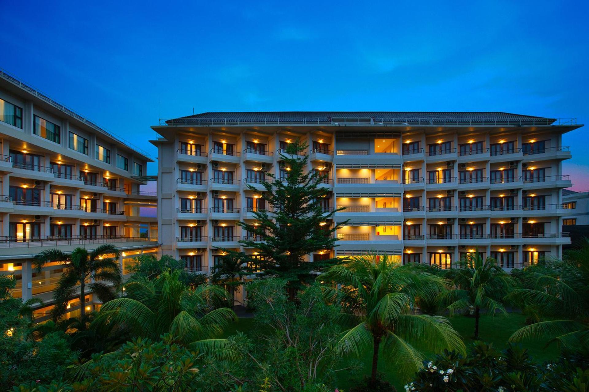 Lombok Raya Hotel Матарам Екстер'єр фото
