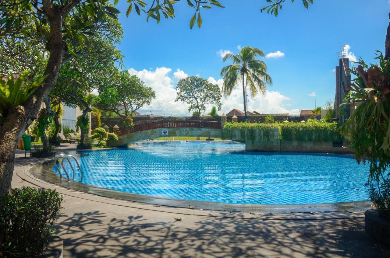 Lombok Raya Hotel Матарам Екстер'єр фото