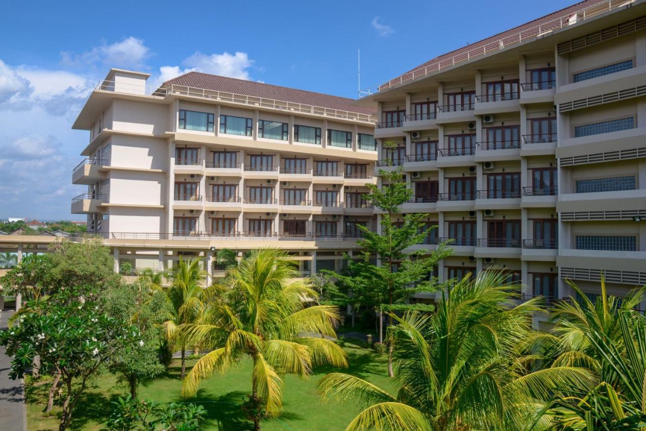 Lombok Raya Hotel Матарам Екстер'єр фото